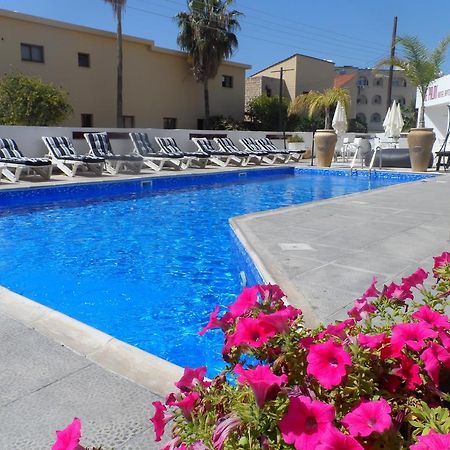 The Palms Hotel Apartments Лимасол Экстерьер фото
