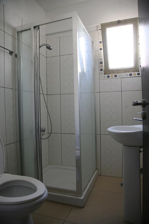 The Palms Hotel Apartments Лимасол Экстерьер фото