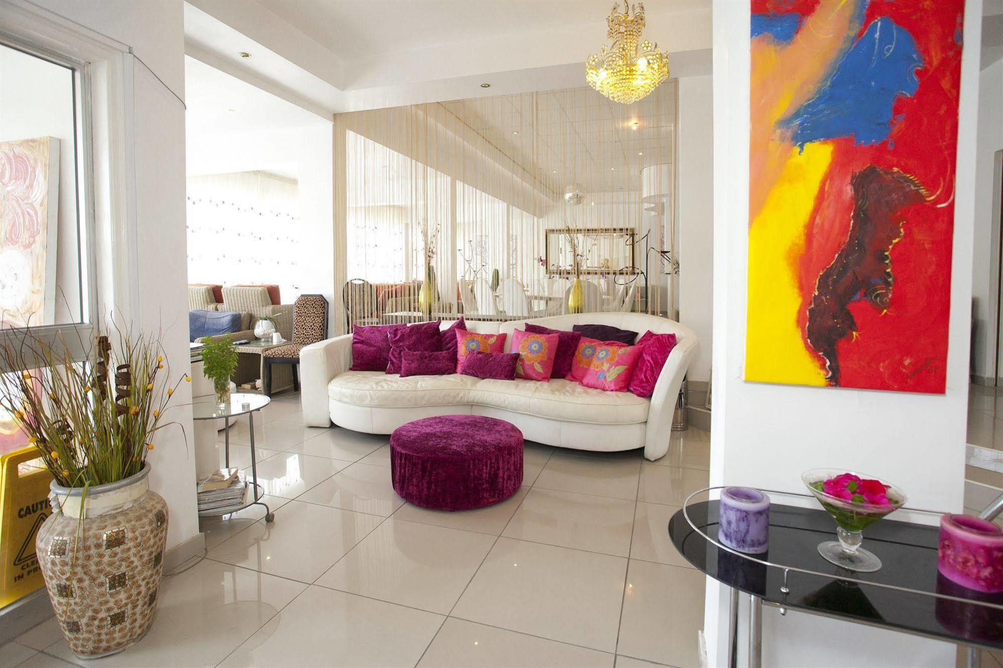 The Palms Hotel Apartments Лимасол Экстерьер фото